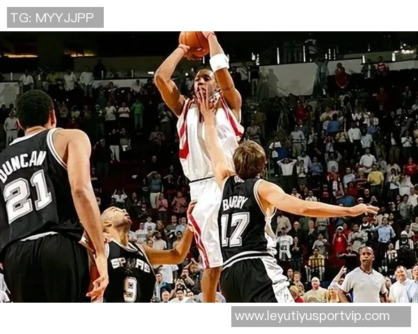 火箭队历史上球员前11场得分榜揭晓海耶斯杜兰特哈登名列前茅