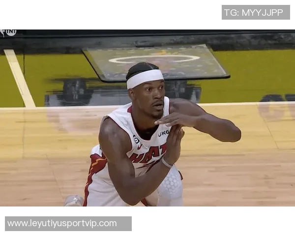 巴特勒半场表现抢眼独自发力16分4板3助力助球队争胜 巴特勒半场表现抢眼独自发力16分4板3助力助球队争胜