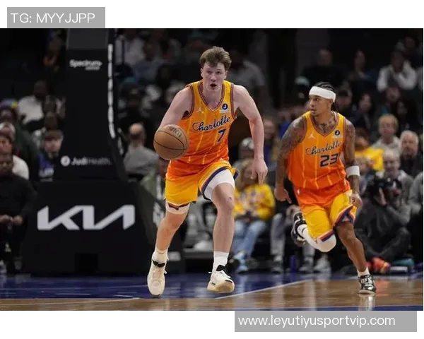 克尼佩尔表现出色4号秀13投6中贡献18分2篮板2助攻助力球队胜利 克尼佩尔表现出色4号秀13投6中贡献18分2篮板2助攻助力球队胜利