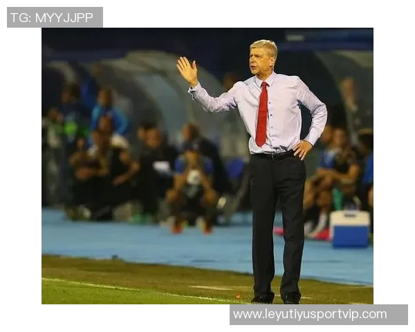 温格回忆亨利初期心态转变：我鼓励他踢中锋不必担心进球