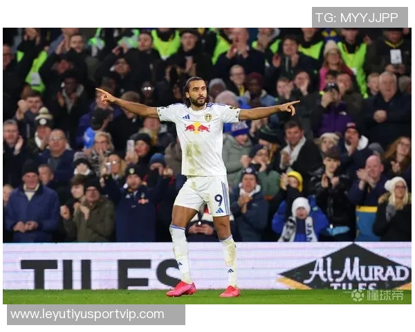 勒温荣膺英超月最佳球员成利兹联自费迪南德后首位获此殊荣者 勒温荣膺英超月最佳球员成利兹联自费迪南德后首位获此殊荣者