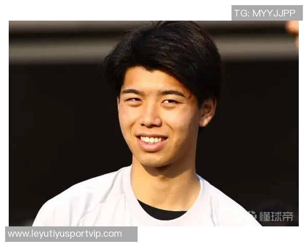 热刺中卫高井幸大租借门兴无买断条款合同细节揭晓 热刺中卫高井幸大租借门兴无买断条款合同细节揭晓