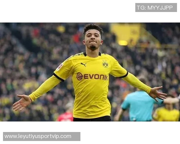 迈阿密国际免签阿根廷右后卫法昆多穆拉引发热议